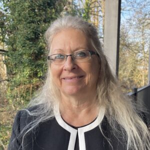 Sonja Ronish headshot